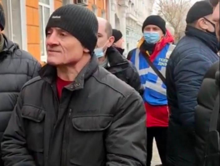 В Мелитополе местный торгаш-хоккеист стал рупором российской пропаганды 61